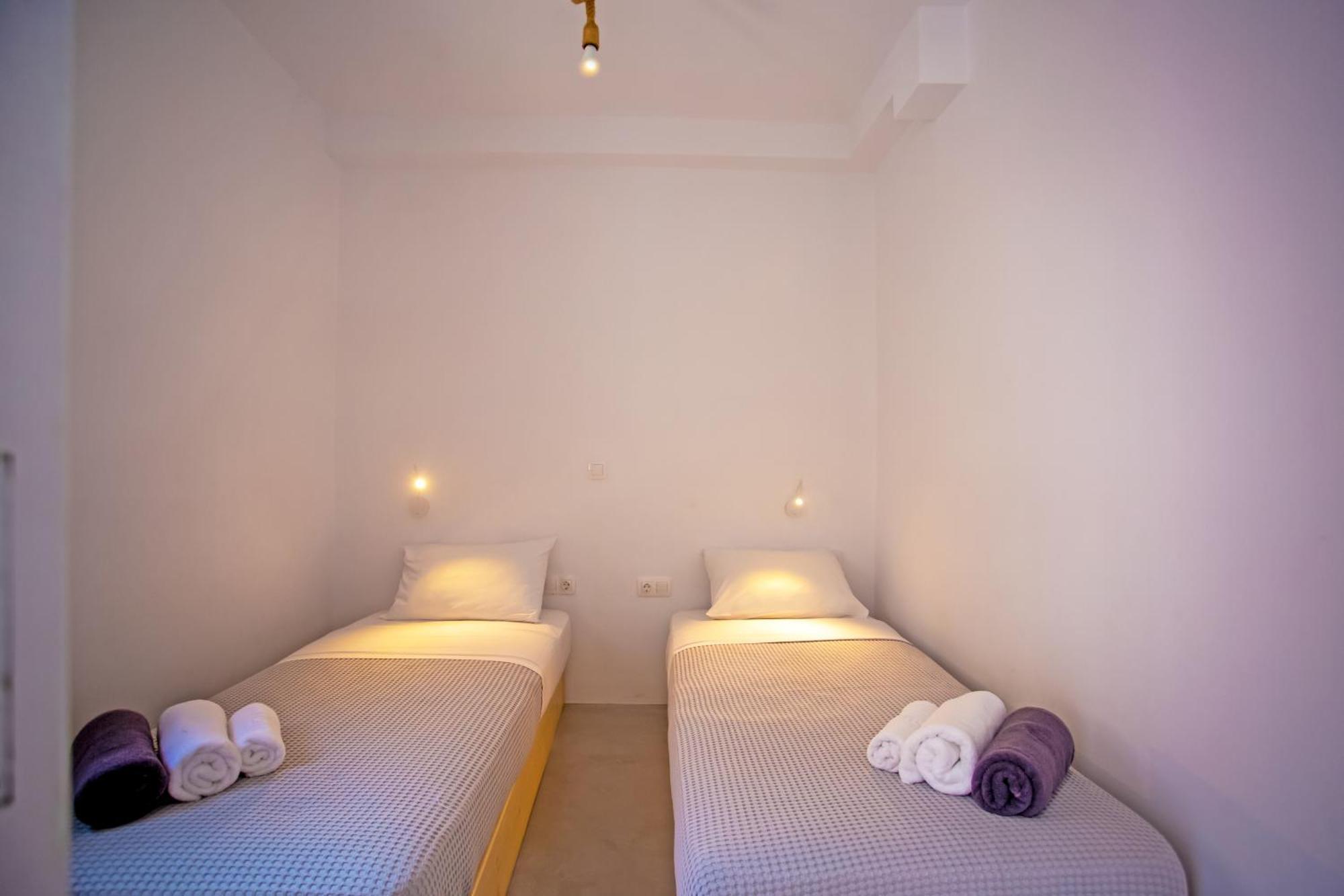 Terra White Seaview Pool Apartments & Suites Mykonos Town Bagian luar foto